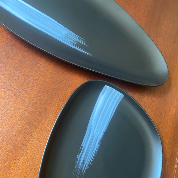 SALE! Set of Unique Serving Platters - Black & White - chic but unique - Picture 3 of 13